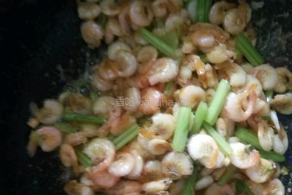 芹菜炒虾的做法图解12