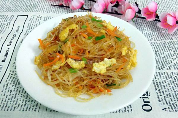 胡萝卜鸡蛋炒米粉的做法图解12