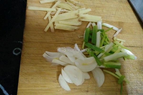 彩椒炒藕片的做法图解3