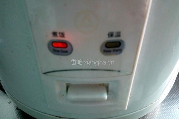 腊肠土豆饭的做法图解5