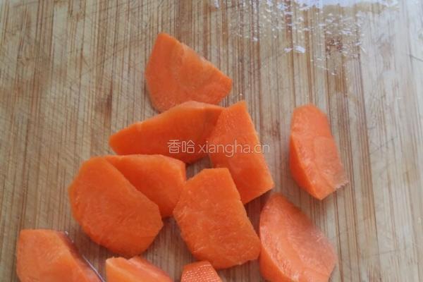 黄芪枸杞鸭腿煲的做法图解4