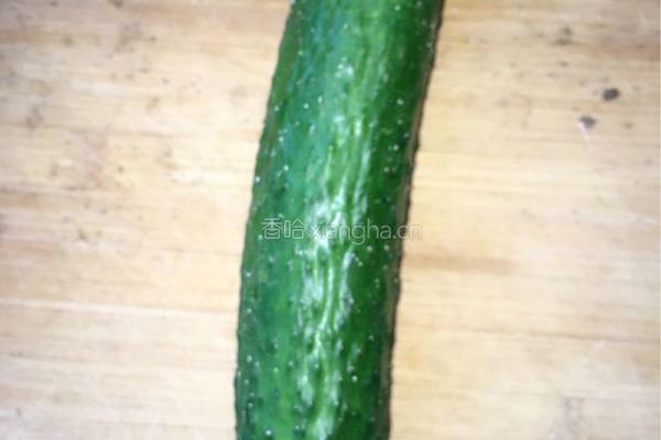 麻酱拌黄瓜的做法图解1