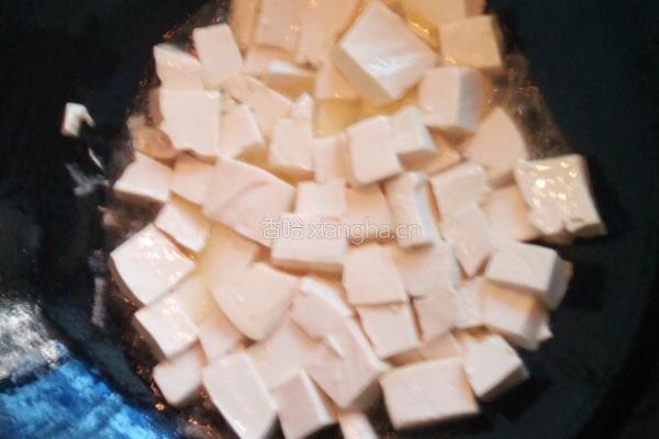 双菇西红柿烩豆腐的做法图解6