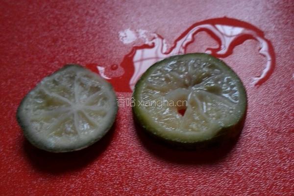 雪碧柠檬水的做法图解2