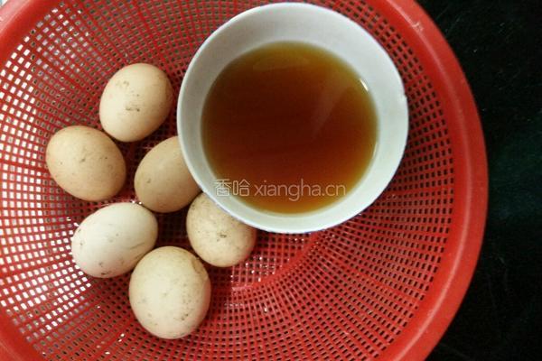 鸡蛋酒的做法图解1