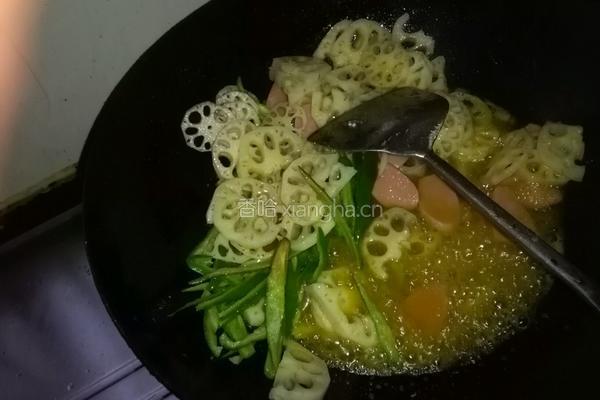 火腿炒藕片的做法图解5