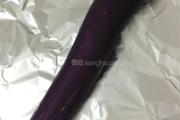 烤茄子的做法图解1