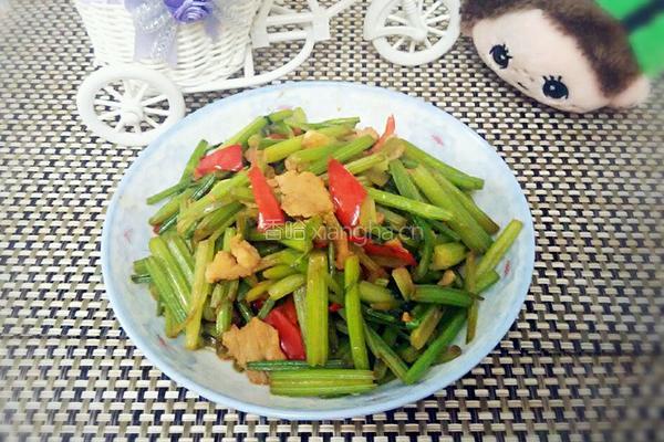 芹菜炒肉的做法图解8