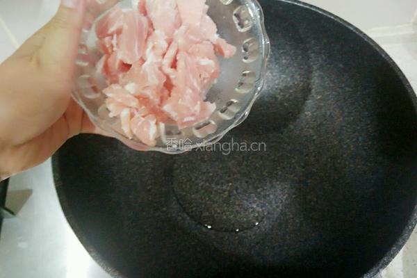 芹菜炒肉的做法图解2