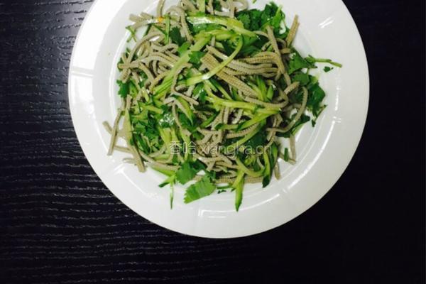凉拌豆腐丝的做法图解4