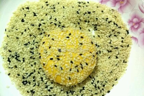 芝麻南瓜饼的做法图解6