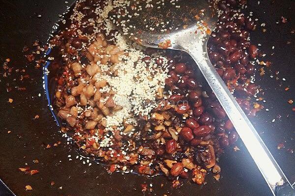 香菇肉丁辣酱的做法图解12