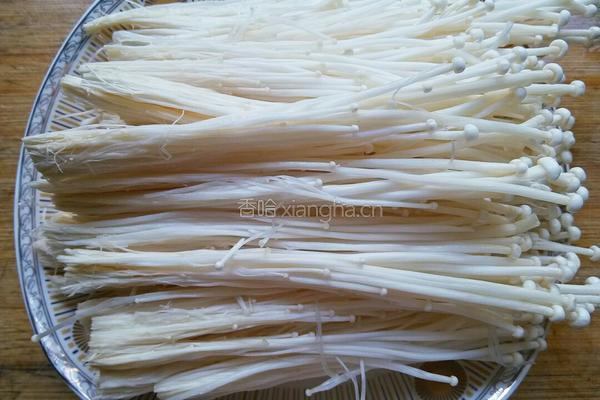 金针菇牛肉卷的做法图解2