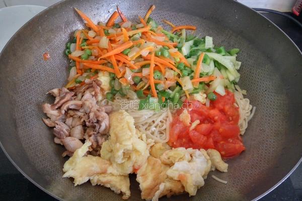 鸡腿杂蔬拌面的做法图解6
