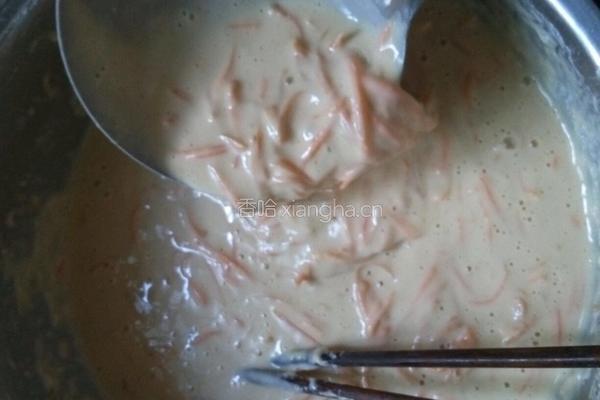 胡萝卜丝鸡蛋饼的做法图解5
