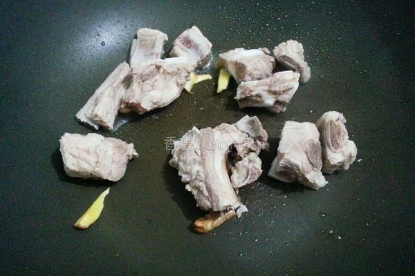 土豆排骨汤的做法图解4