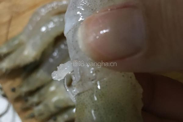 椒盐大虾的做法图解7