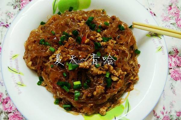 蚂蚁上树