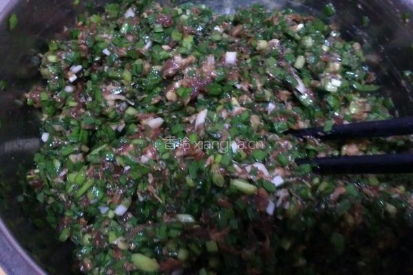 猪肉韭菜馅饺子的做法图解4