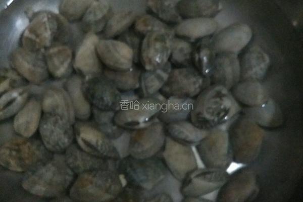 红辣椒凉拌蛤蜊的做法图解3