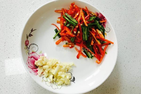 酸辣土豆丝的做法图解2
