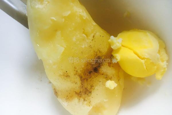 牛排配餐,鲜虾土豆泥的做法图解5