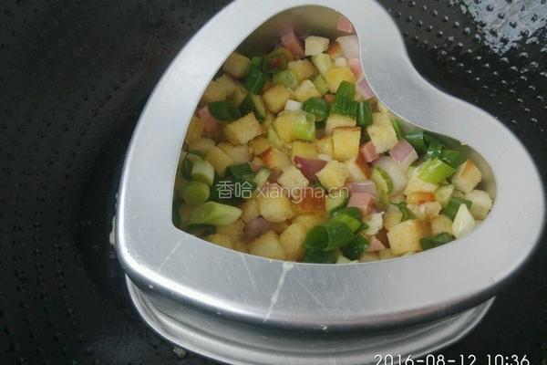 火腿馍丁鸡蛋饼(二人份)的做法图解10