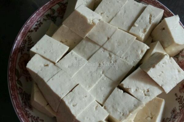 冬菇肉末豆腐的做法图解2