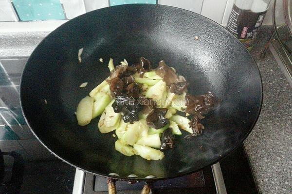 丝瓜炒鸡蛋的做法图解6