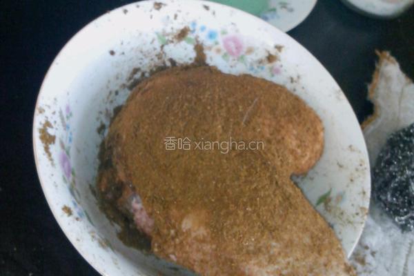油炸孜然味整鸡腿的做法图解3