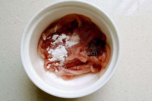 彩椒炒肉丝的做法图解3