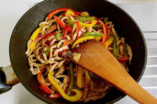 彩椒炒肉丝的做法图解15