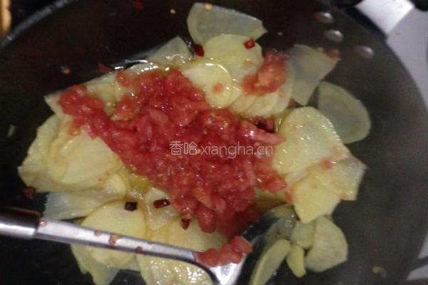 蕃茄炒洋芋的做法图解5