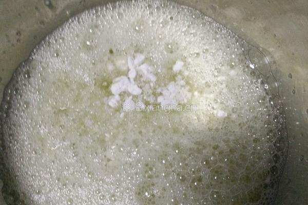 8寸酸奶蛋糕的做法图解3