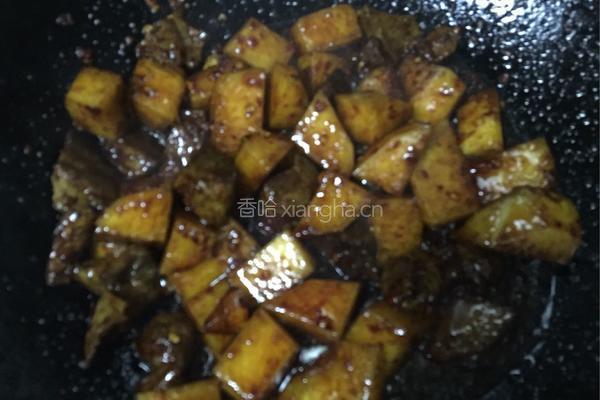 土豆焖牛肉的做法图解5