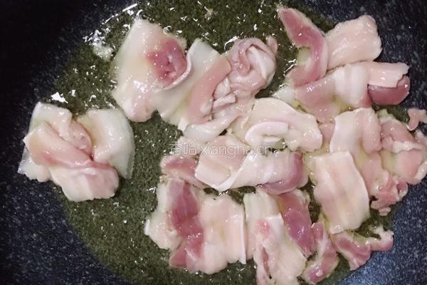 五花肉辣白菜豆腐汤的做法图解4