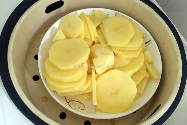 肉沫土豆泥的做法图解2