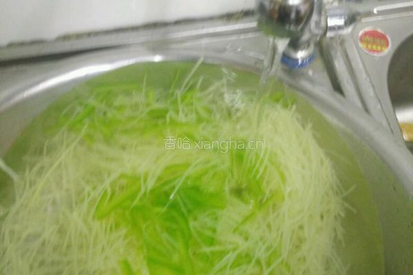 凉拌酸辣土豆丝的做法图解4