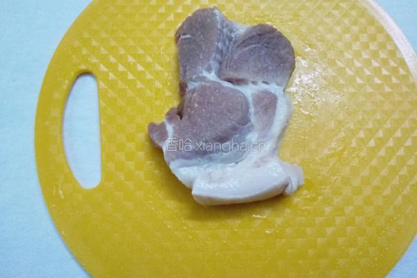 咸鸭蛋蒸肉末的做法图解1