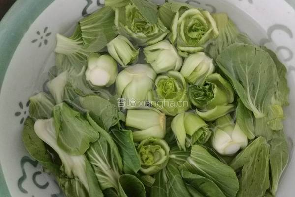肉末香菇碧玉盏的做法图解1