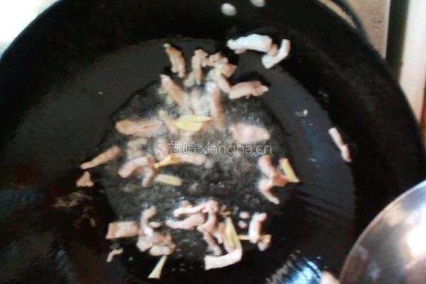 辣椒炒豆腐皮的做法图解4