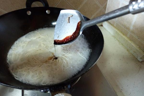青菜肉丝鸡蛋面的做法图解10
