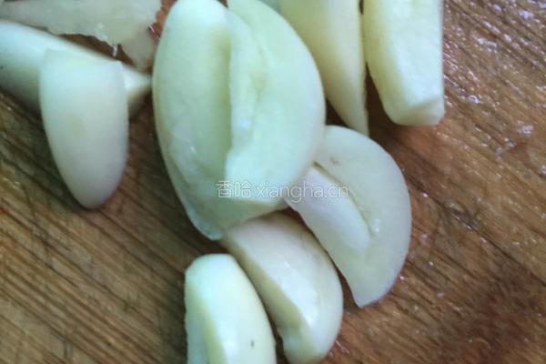 肉丝炒苦瓜的做法图解4
