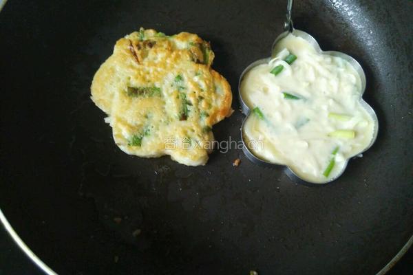 土豆鸡蛋饼的做法图解8