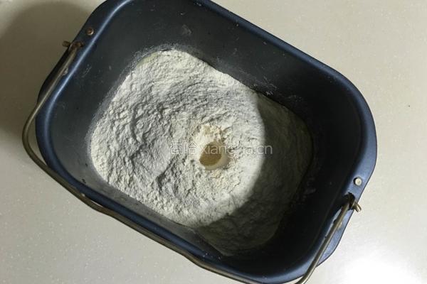  低热超软蜂蜜吐司的做法图解2