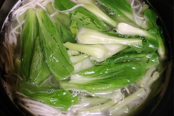 豇豆青菜面的做法图解6