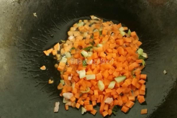 培根蛋炒饭的做法图解4