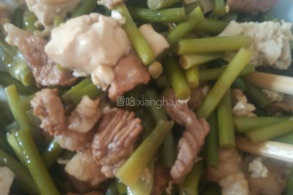 蒜苔肉豆腐鸡蛋打卤面