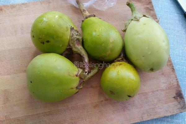 油煎茄子的做法图解2