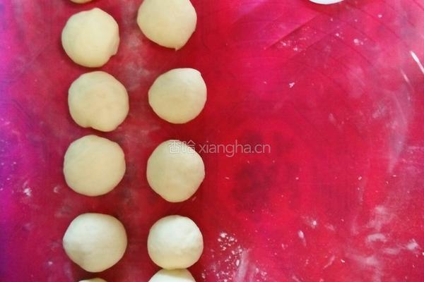 巧克力甜甜圈的做法图解4